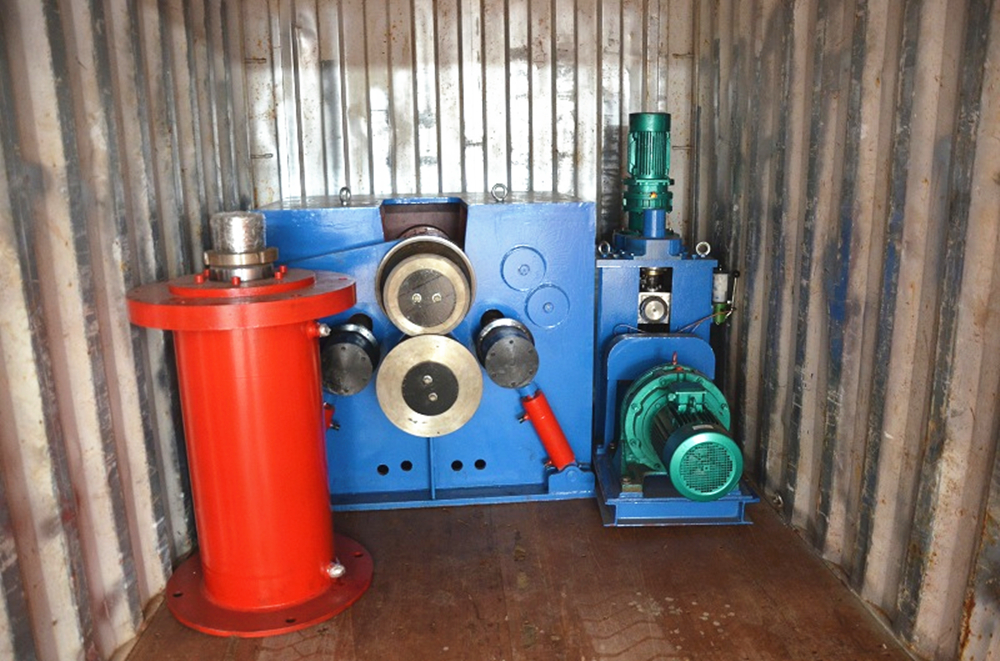 PCCP Pipe Spigot Bell Ring Rolling Machine.jpg