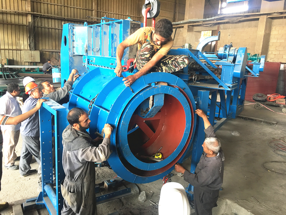 Precast PCCP Pipe Steel Cylinder Welder.jpg